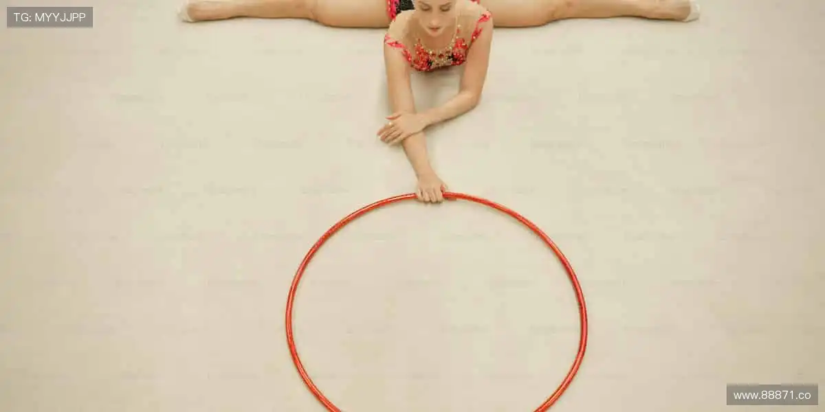 📱实时弹幕,全球球迷在线狂欢!💬